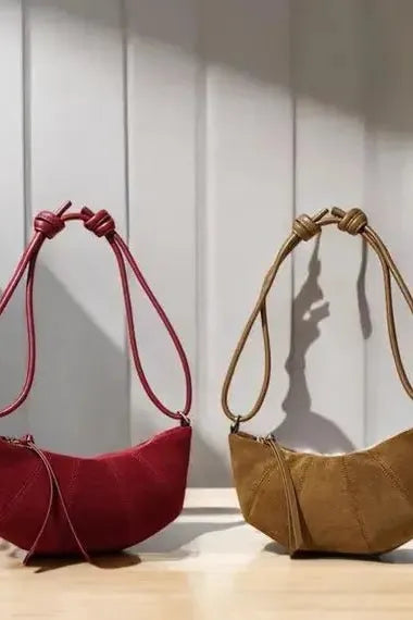 Italienische Schultertasche "Luna" aus feinem Veloursleder